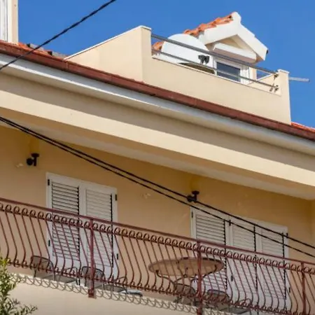 Διαμέρισμα Madrugada Seget Vranjica
